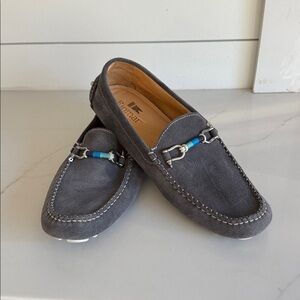Riomar Gray Loafers with Blue Accent